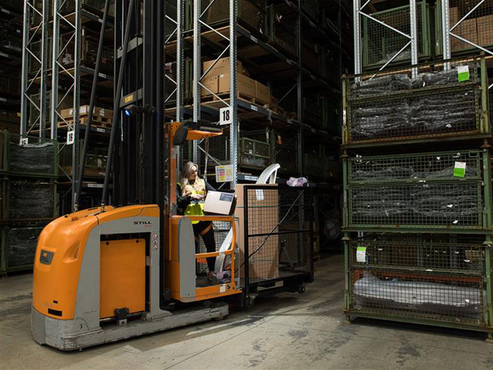 Mercedes-Benz Trucks – Our network Parts Excellence