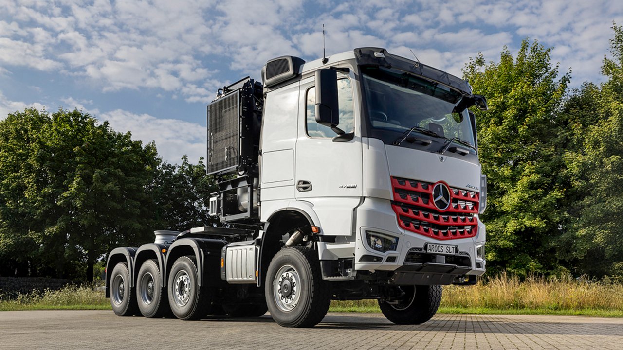 Prilagajanje na kolesih – Mercedes-Benz Custom Tailored Trucks praznuje 25-letnico