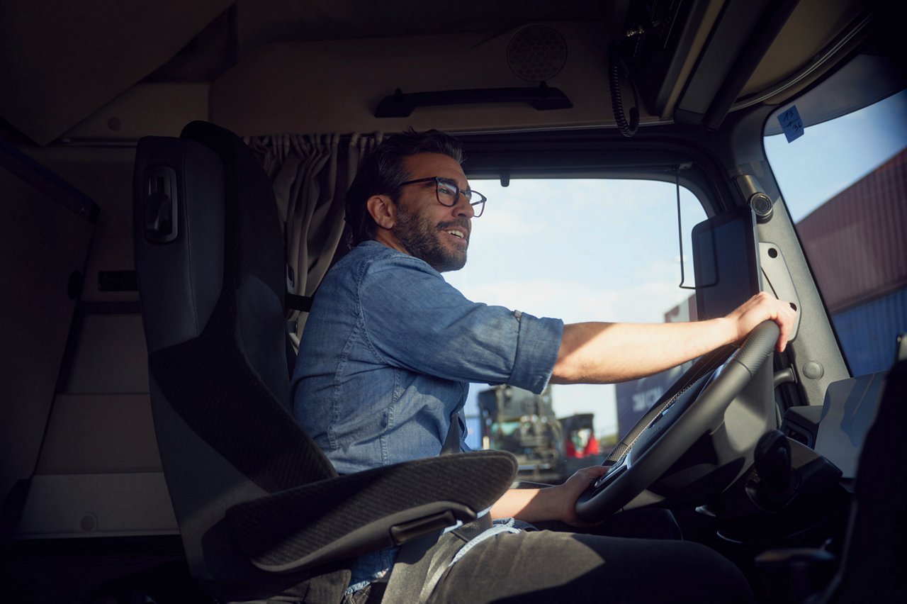 Actros L, People, Driver, Cockpit, Driving