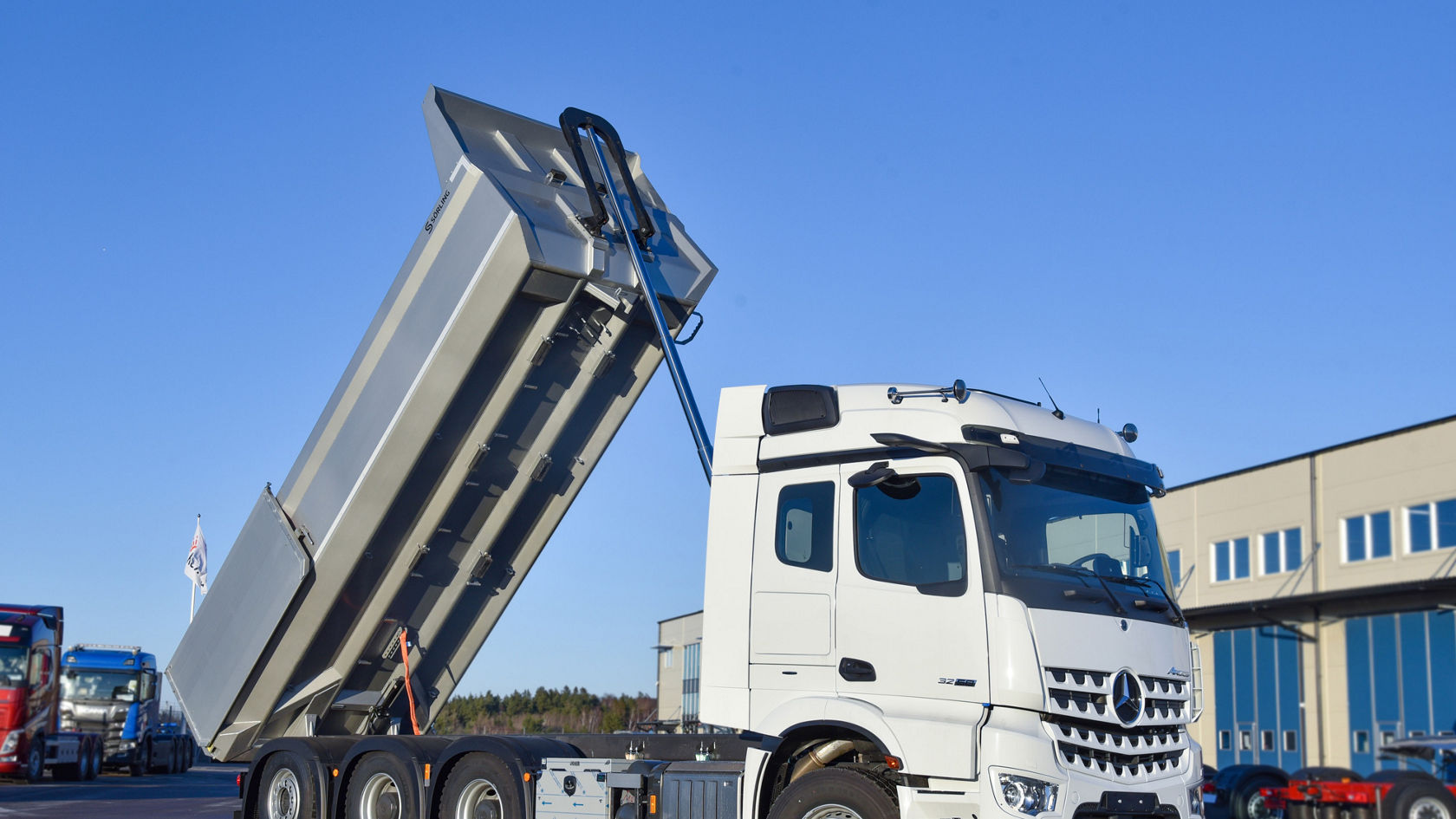 Dumper 8x4