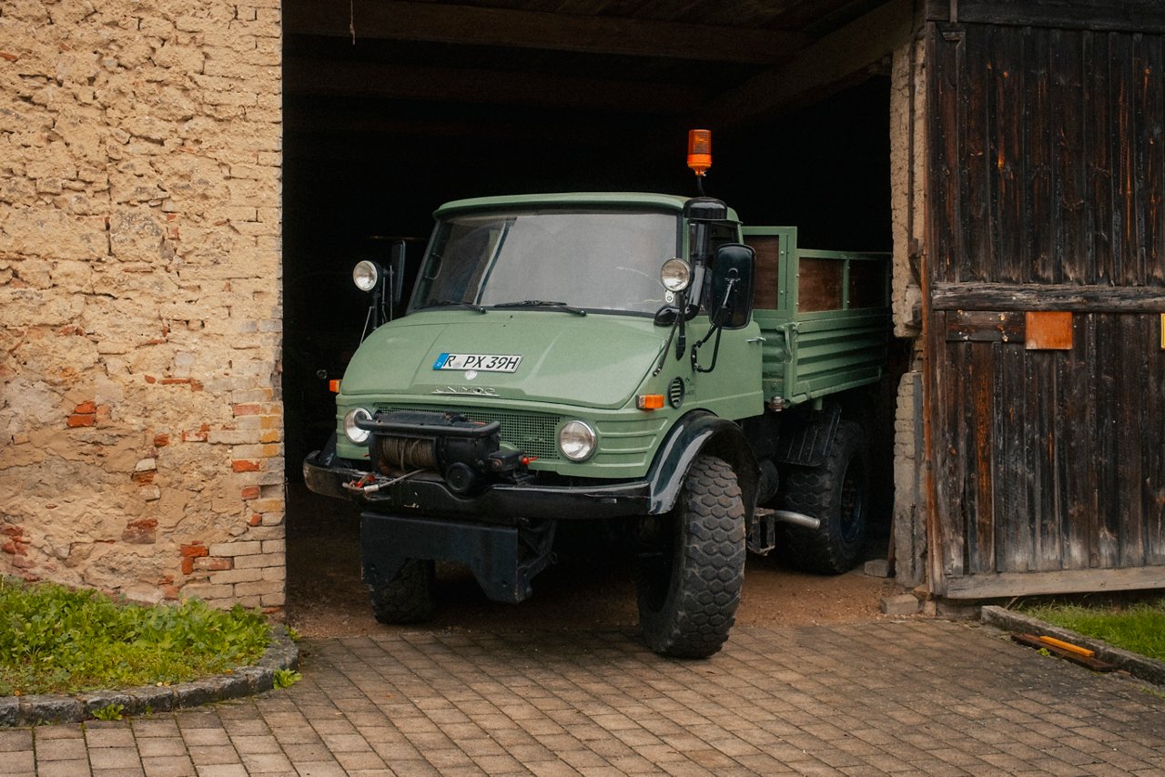 Unimog U 406