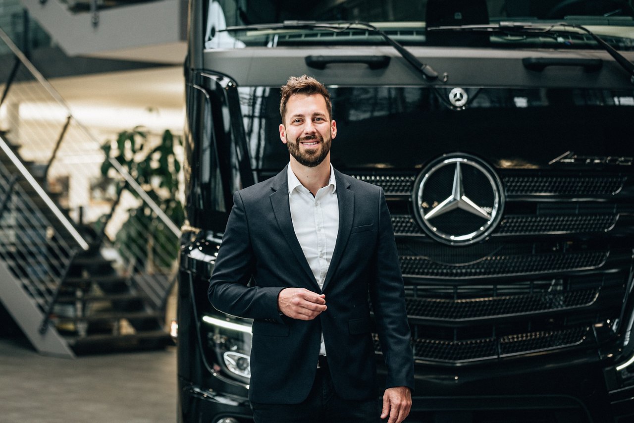 Trainee im Nutzfahrzeugzentrum