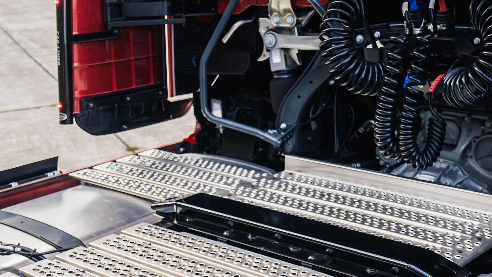 Plaque de marche antidérapante.