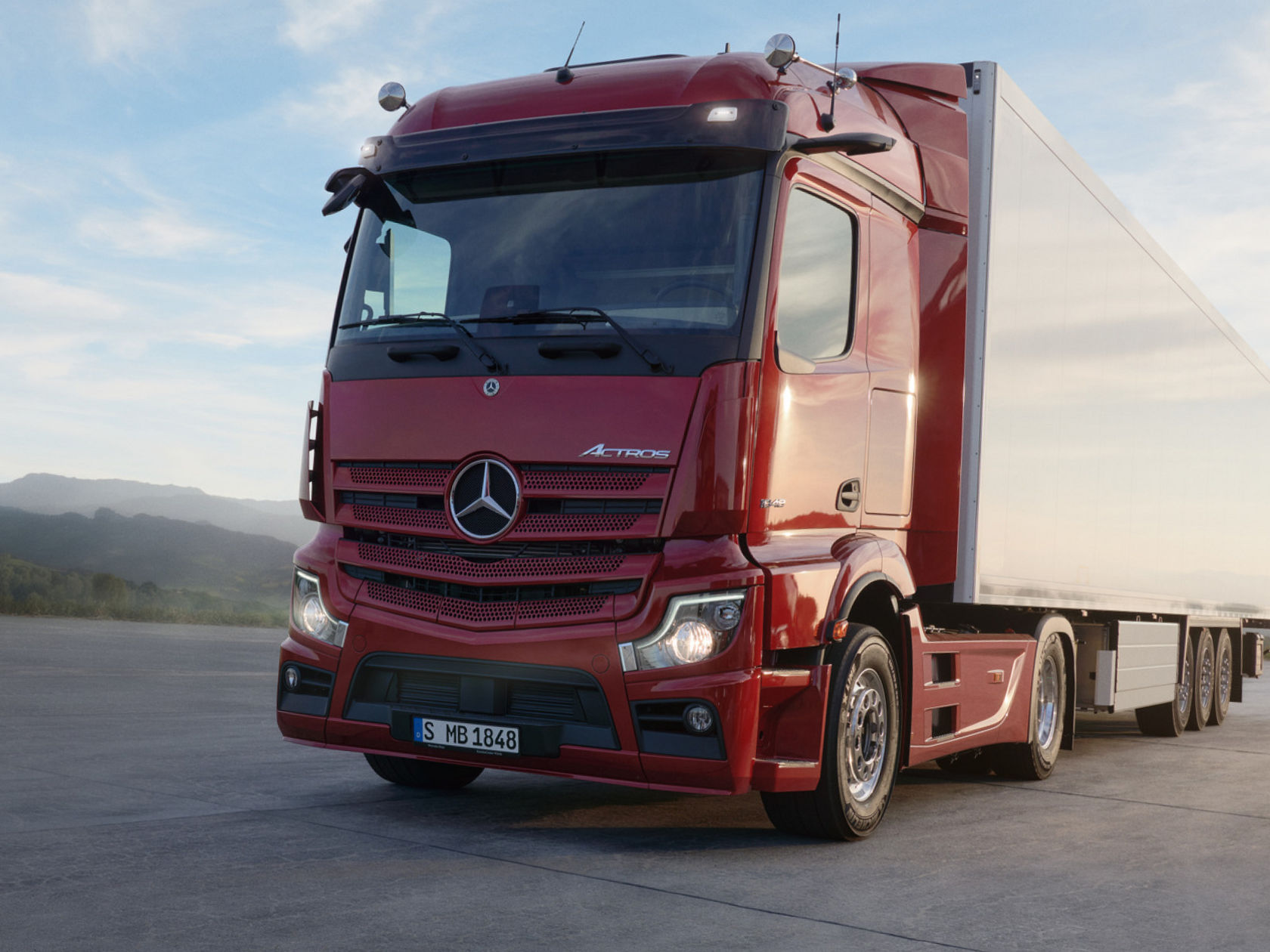 Actros - Distribution | Mercedes-Benz Trucks