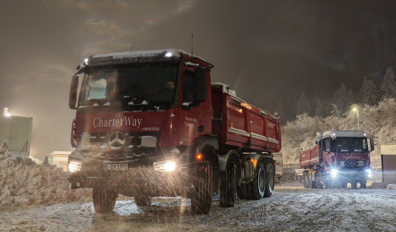 Sneeuwdienst met de Arocs bij de Biathlon-Wereldbeker 2026