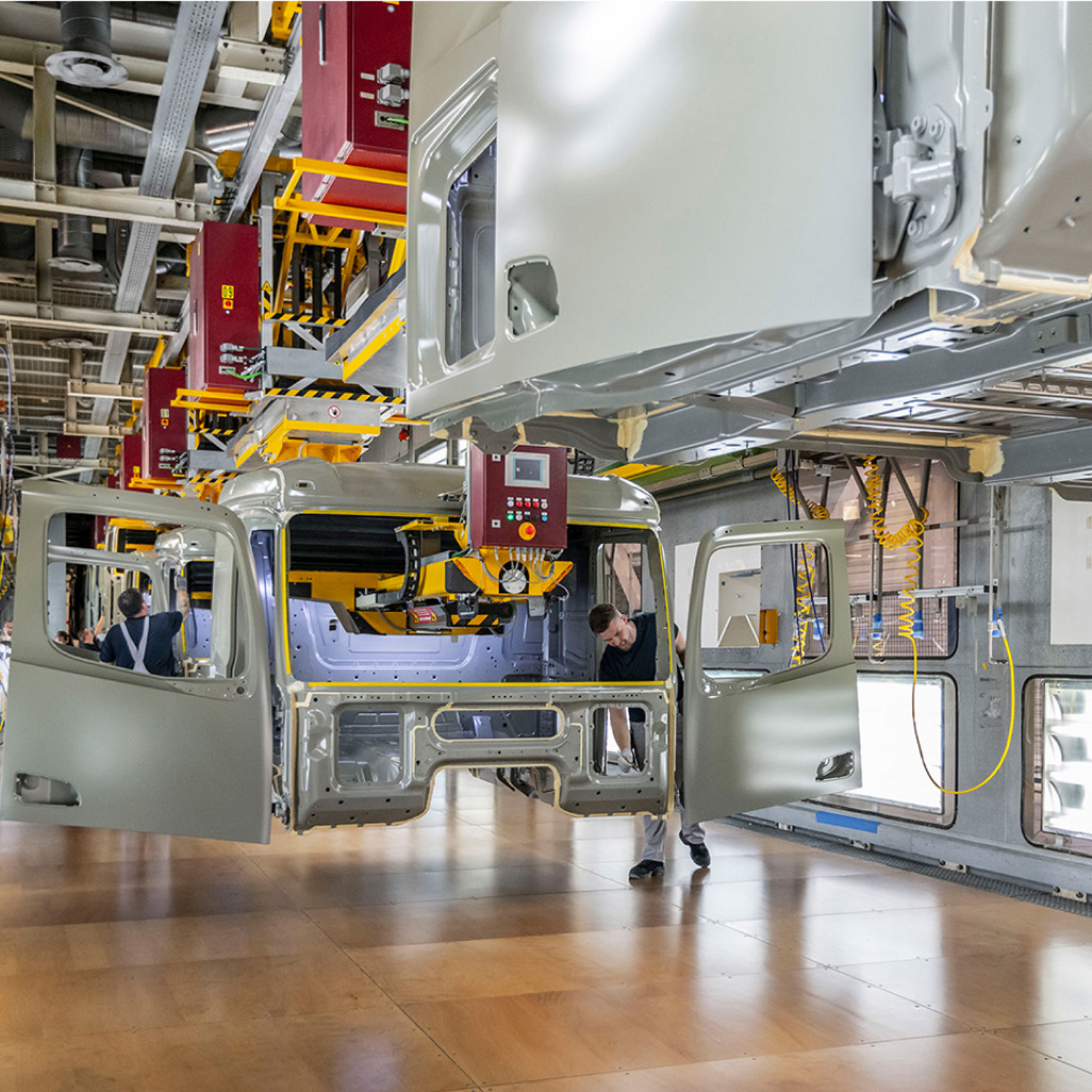 BIC and Customer Centre Wörth | Mercedes-Benz Trucks