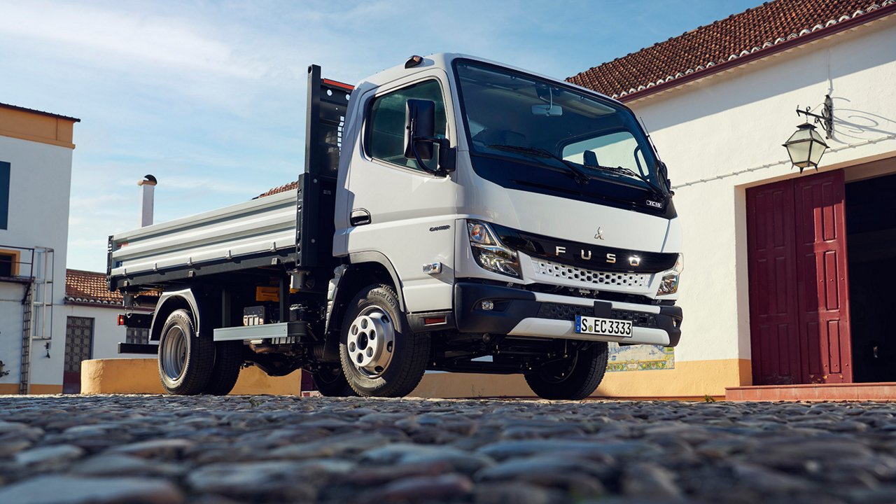 FUSO Canter Mercedes-Benz VI Lyon