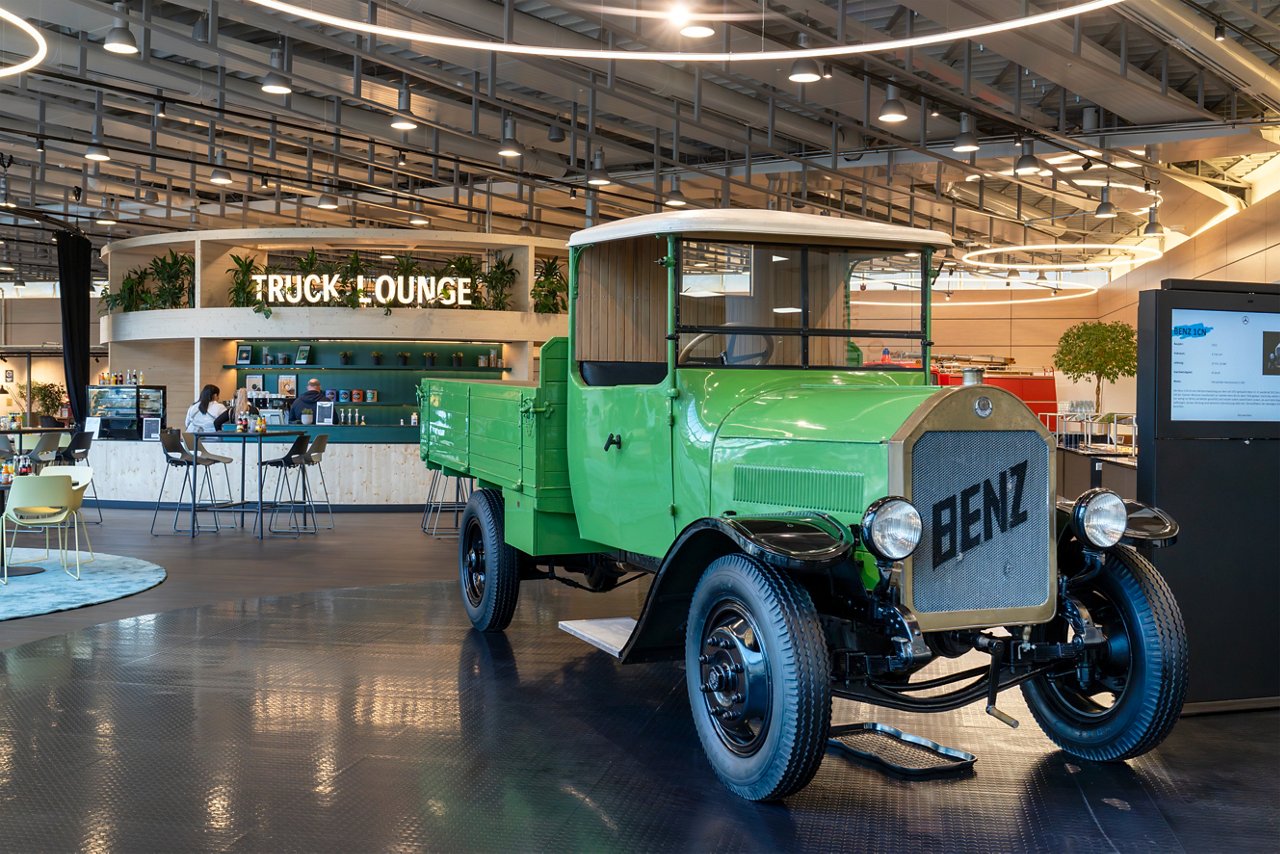 Customer Experience Center