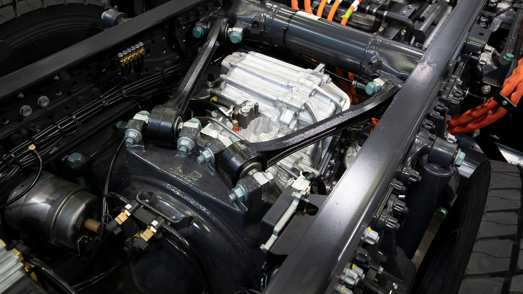 ePowertrain drive system technology 