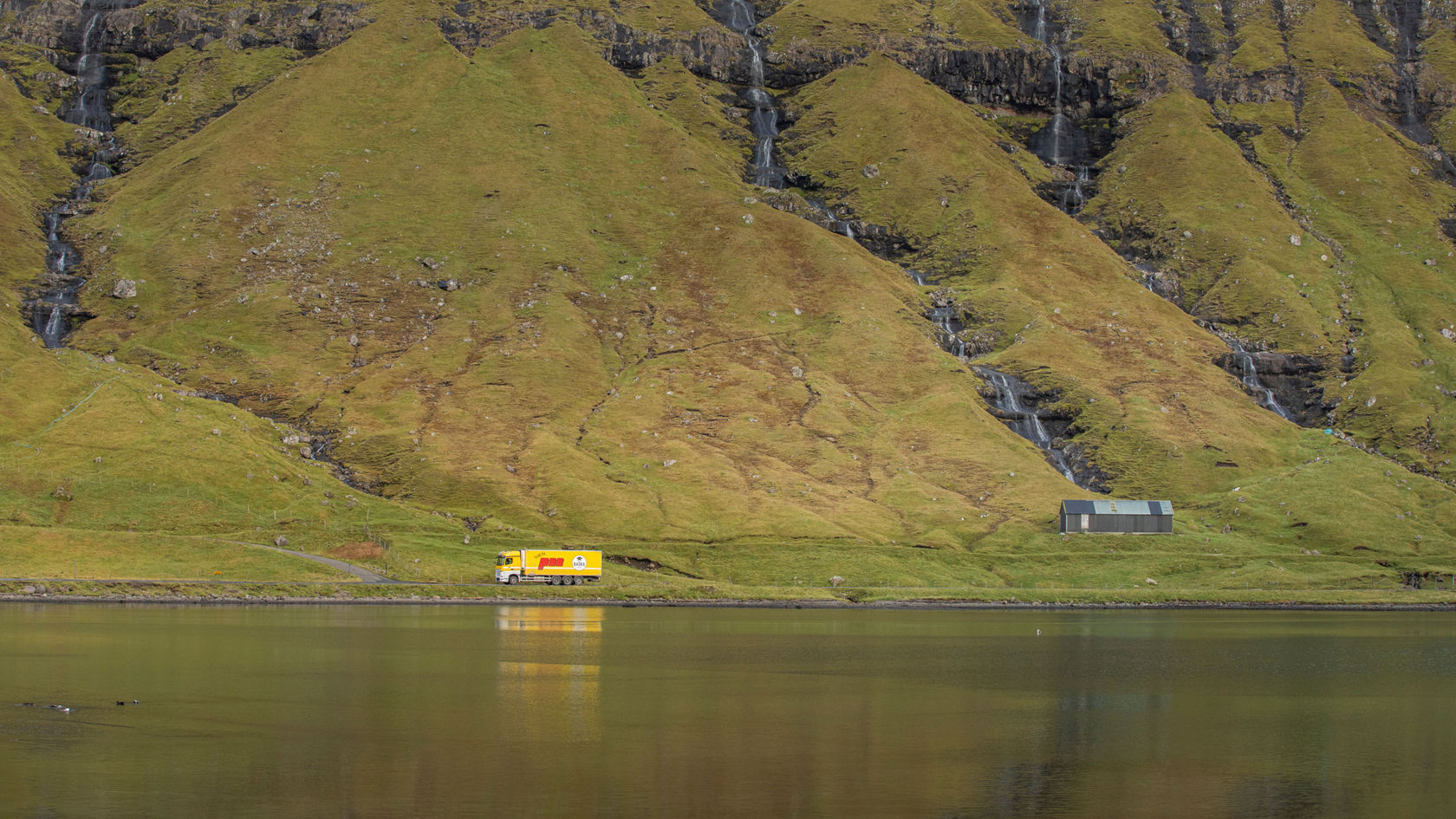 Faroe Hanus Egholm percorre ogni giorno una particolare rotatoria