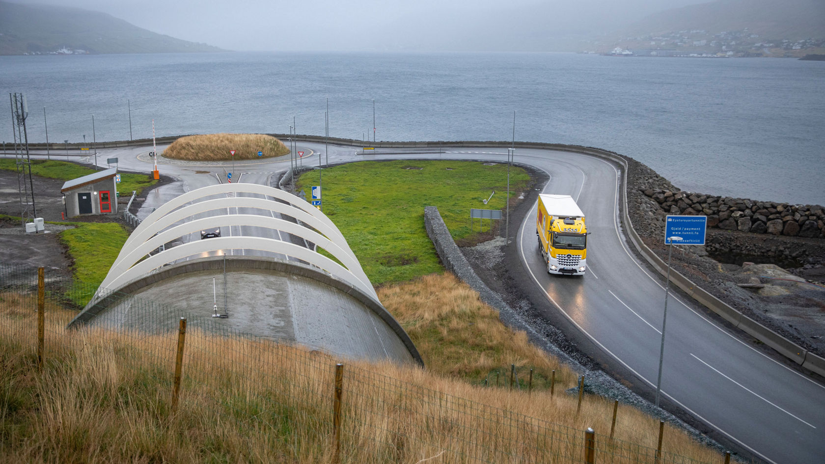 Faroe Hanus Egholm percorre ogni giorno una particolare rotatoria