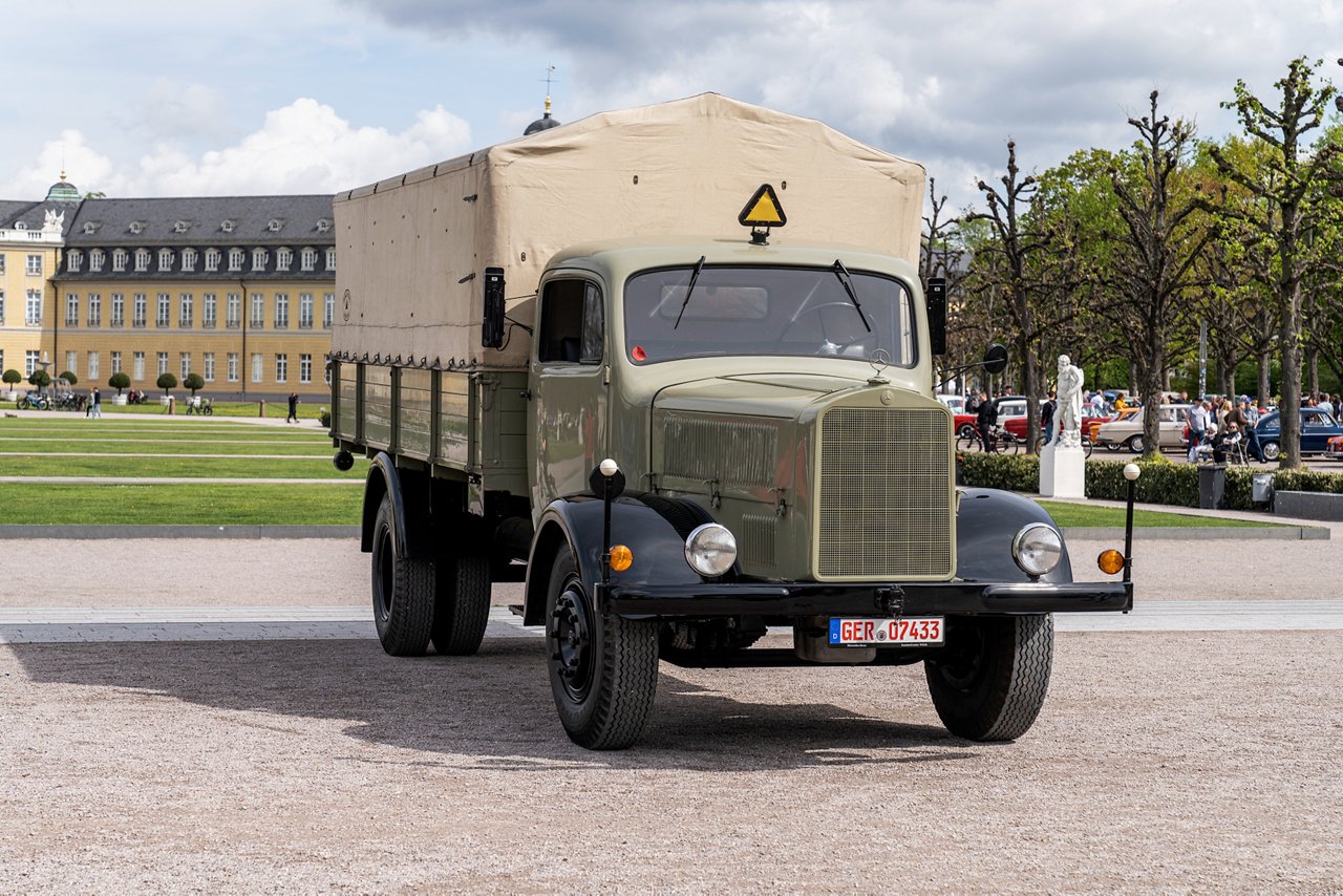 festival-for-classic-cars-in-karlsruhe