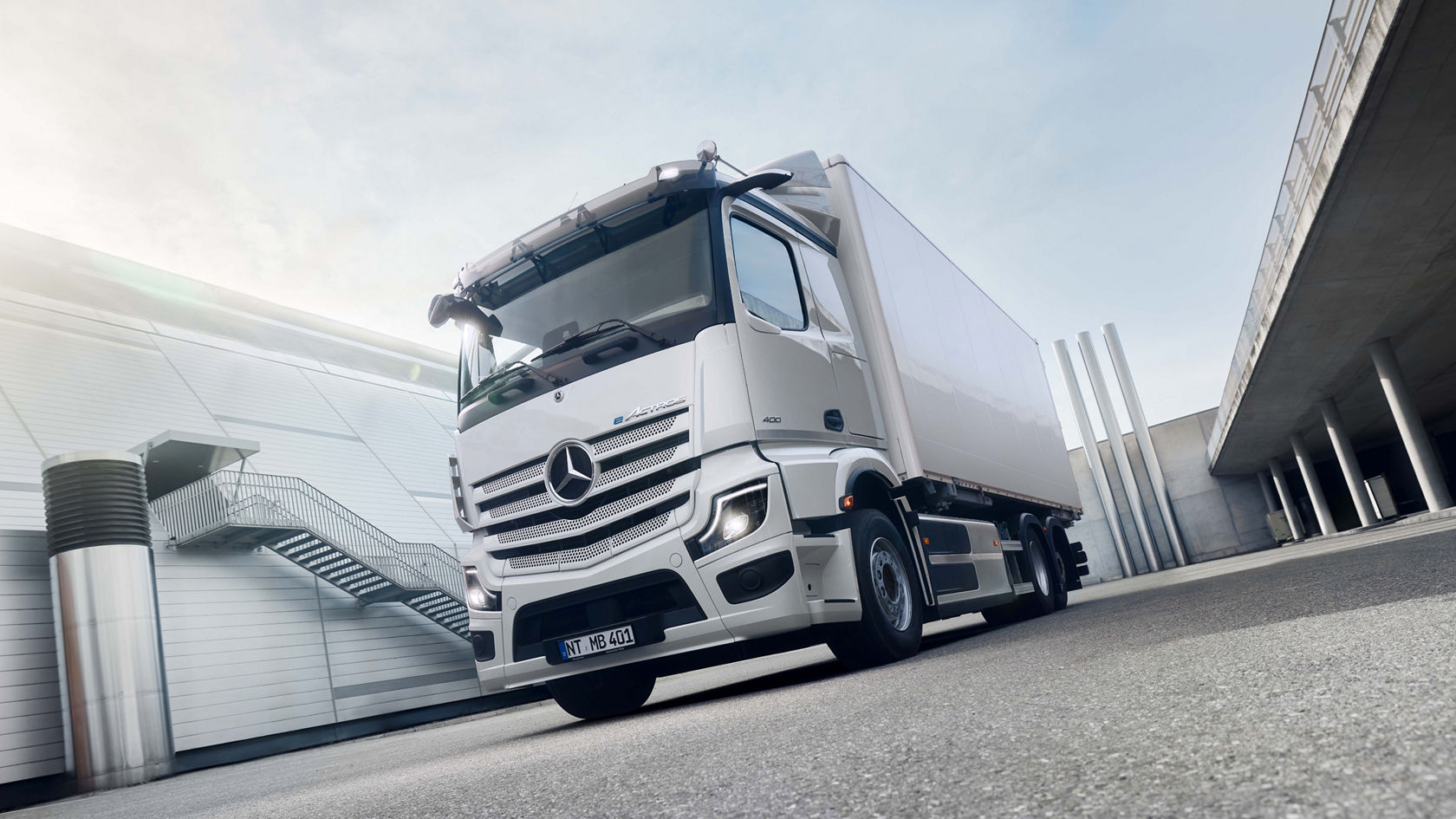 eActros 400