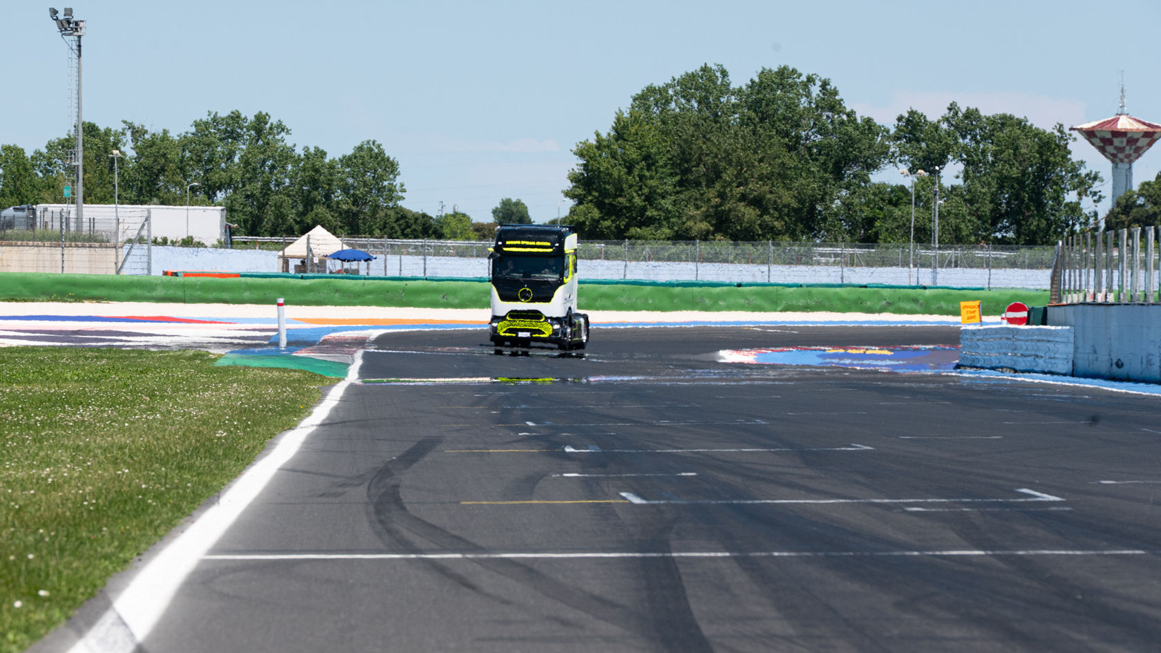 Actros L