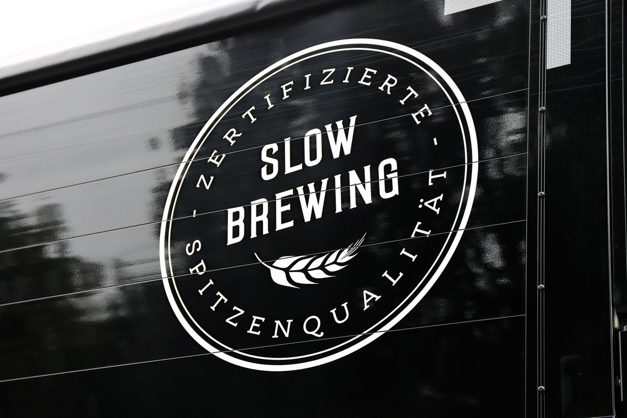  quiet-on-the-road-for-good-taste