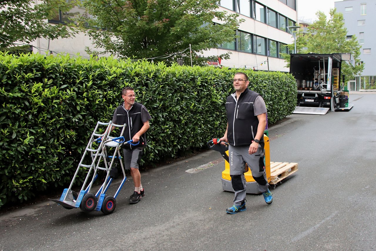 quiet-on-the-road-for-good-taste