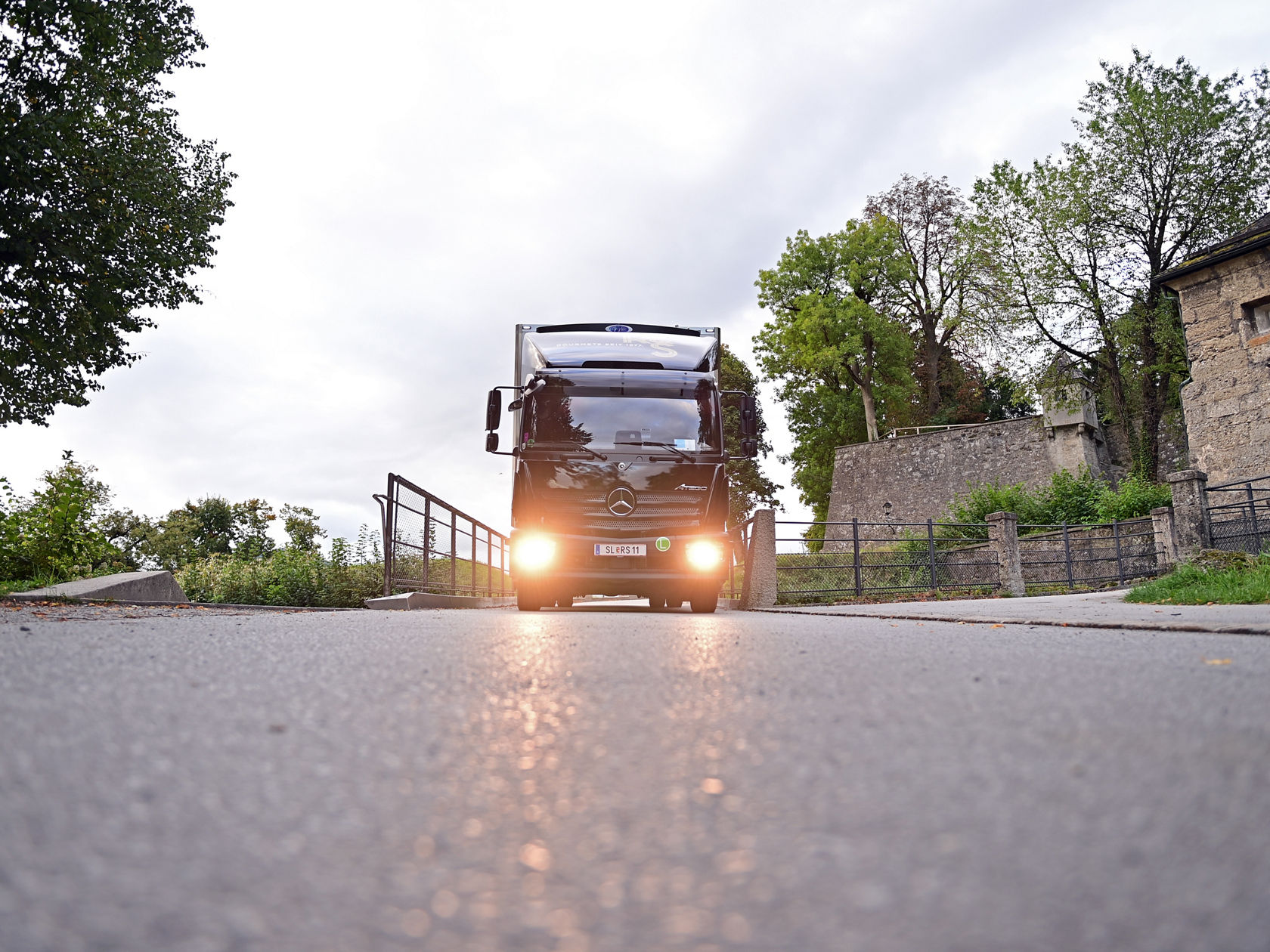 racing-against-time-with-the-atego