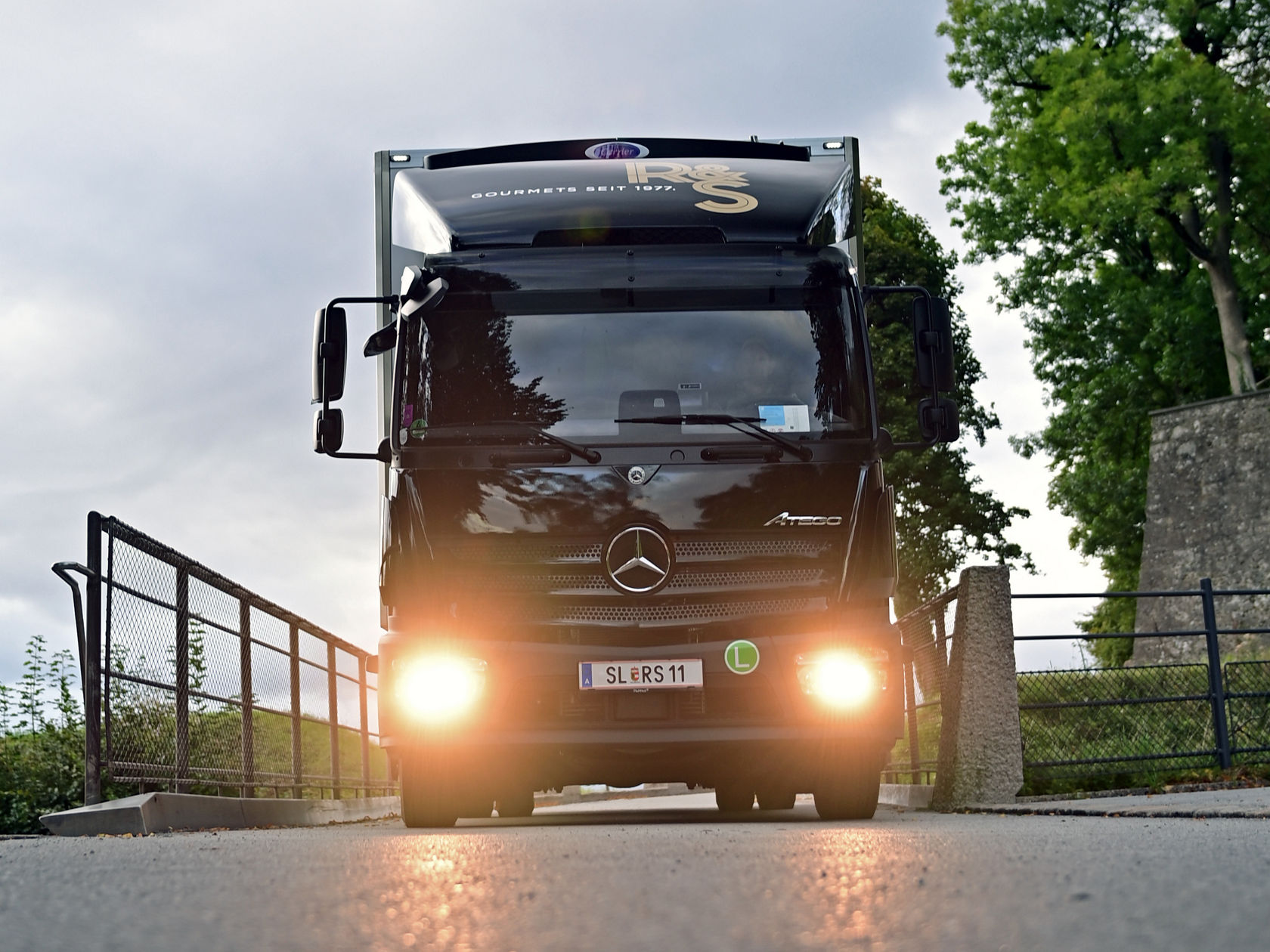 racing-against-time-with-the-atego