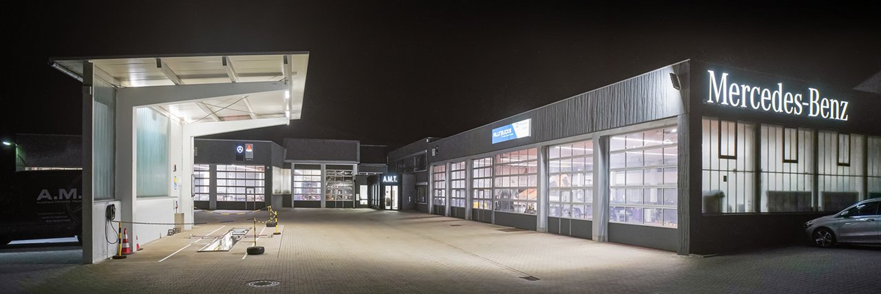 dealer stage image