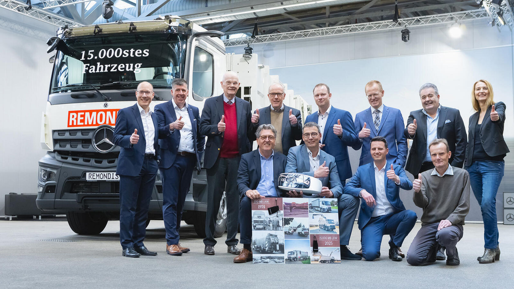 Übergabe des 15.000sten Mercedes-Benz Lkw an Rethmann-Gruppe