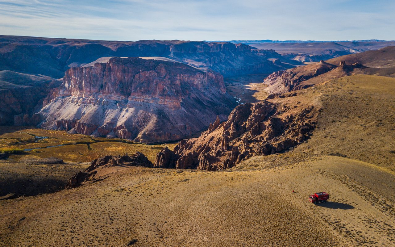 Napříč-zemí-extrémů-s-Axorem