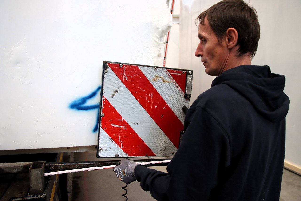 Roland beim Verladen